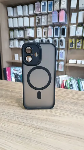 iPhone 17 Matte MagSafe